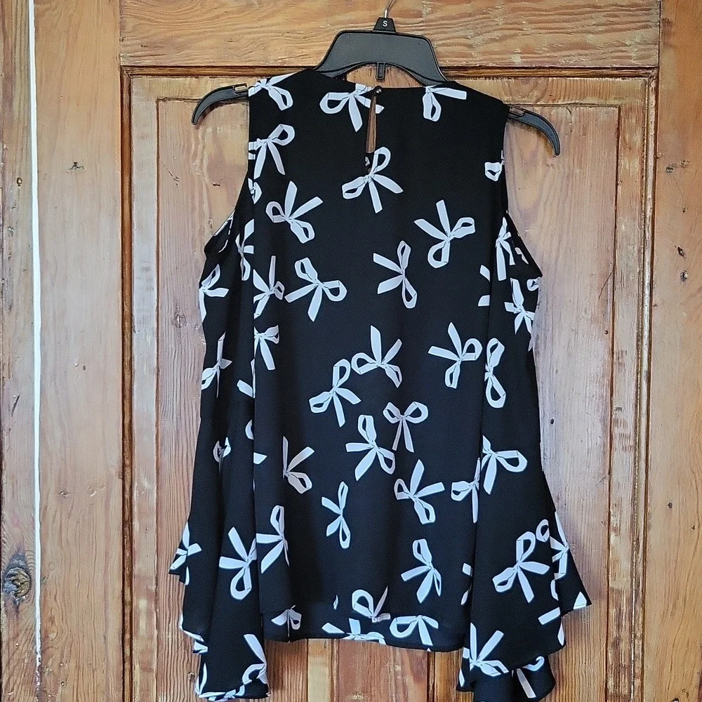 Women Shirt - Picture 4 of 5